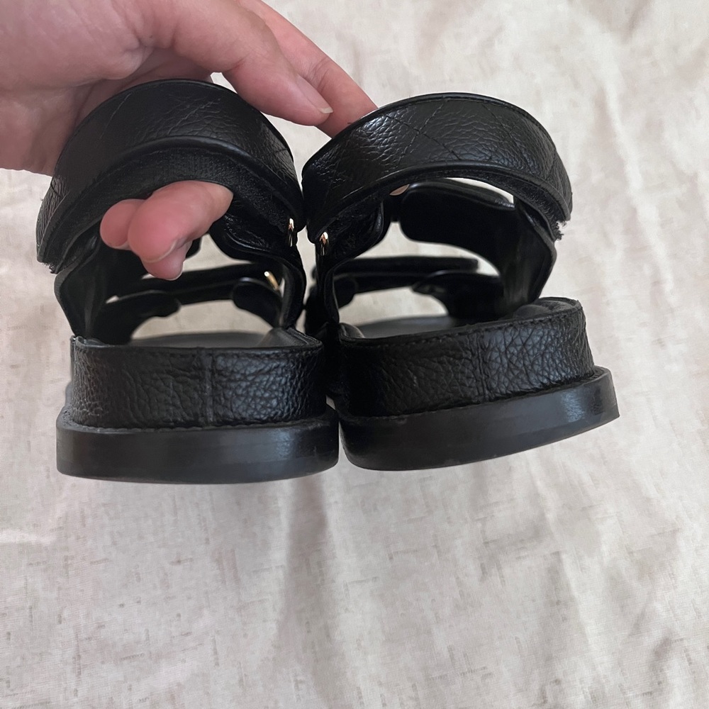 Authentic Chanel dad sandals - Picture 4 of 5